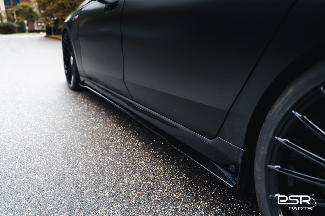 PSR Parts - Gloss Black Side Skirts for BMW G70 7 Series M760Le 760i 750e 740i 740d BMW i7