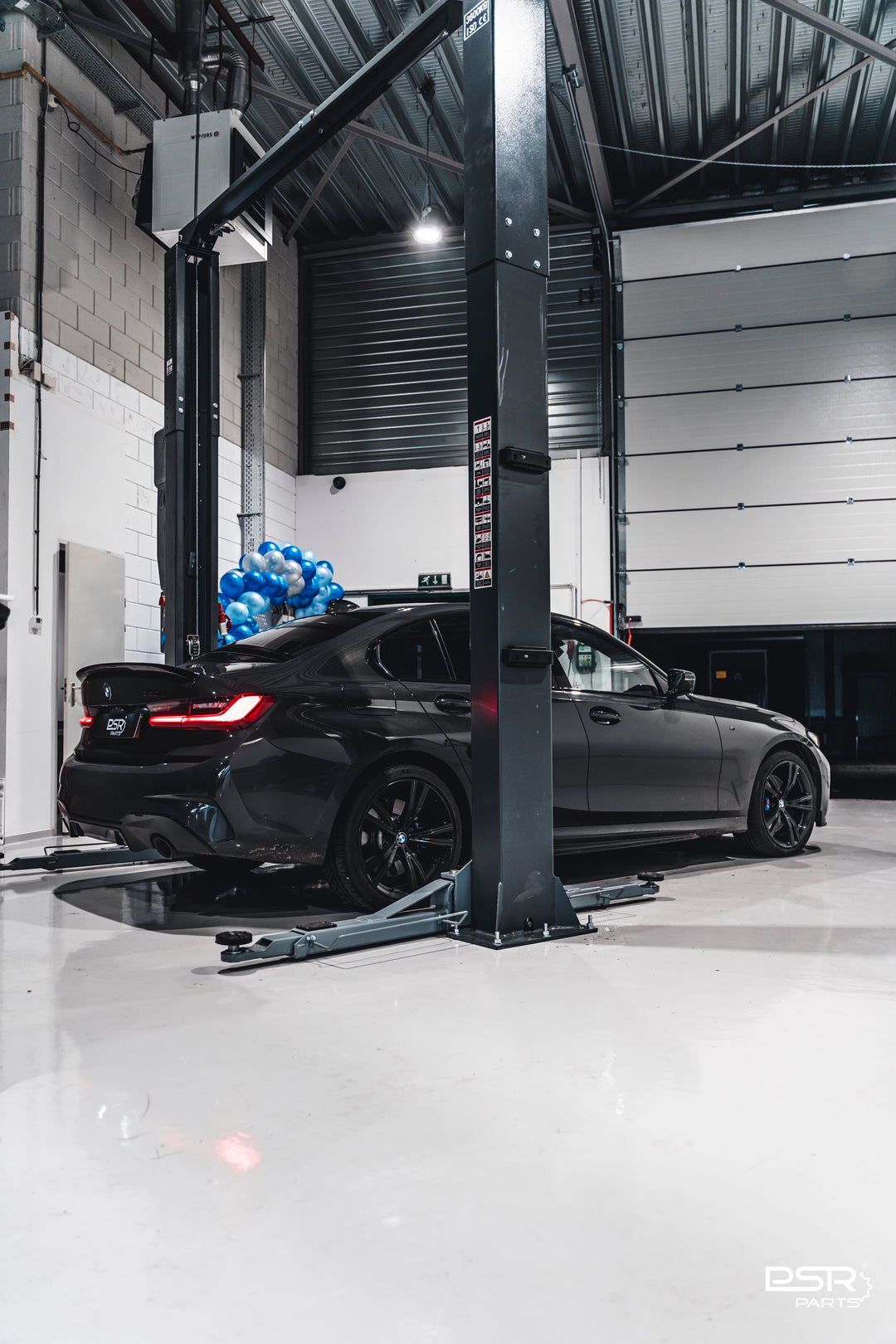 BMW 3 Series G20 GLOSS BLACK ROUND EXHAUST DIFFUSER - MP STYLE