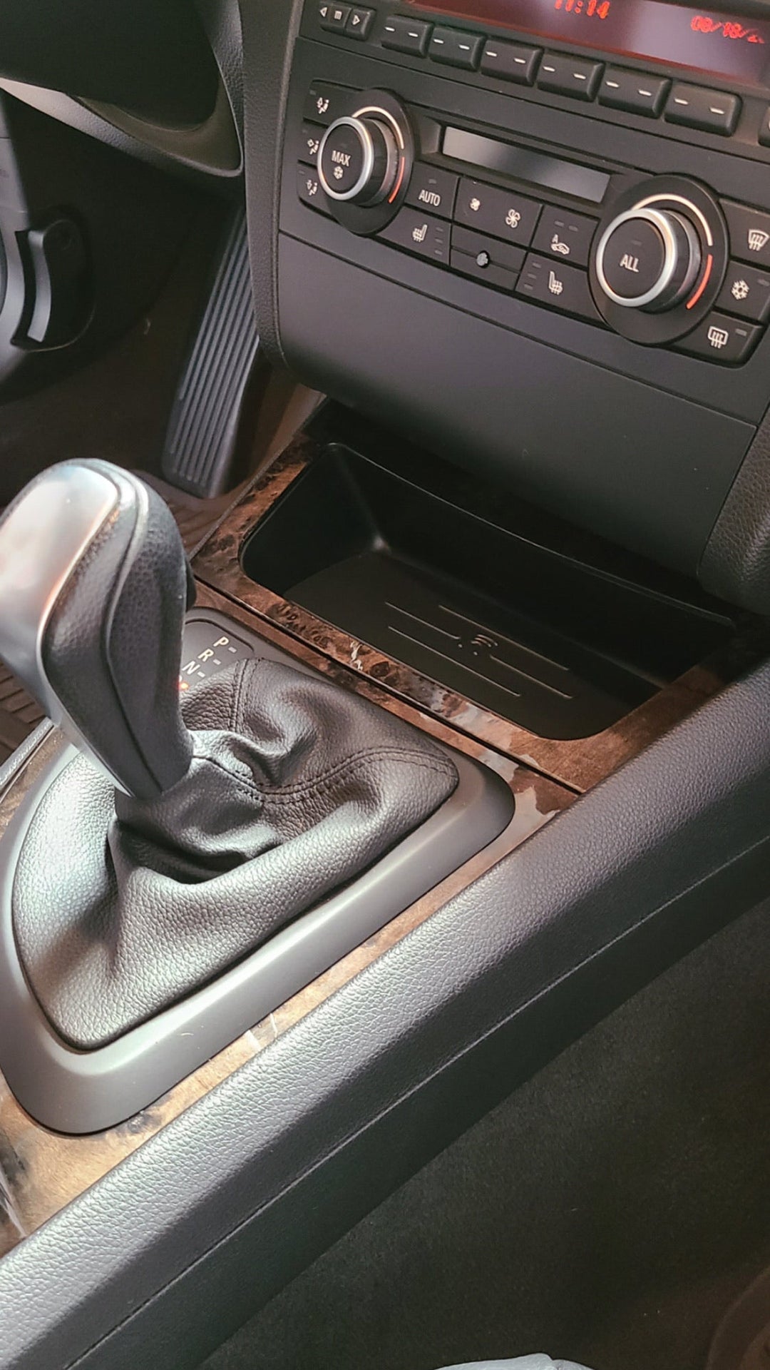 BMW E8X 1 SERIES Wireless Charger