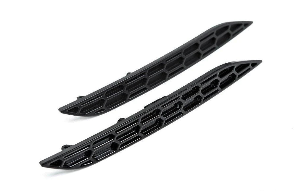 Acexxon Honeycomb Rear Reflector Insert for BMW 2 Series (2014-2019, F22)