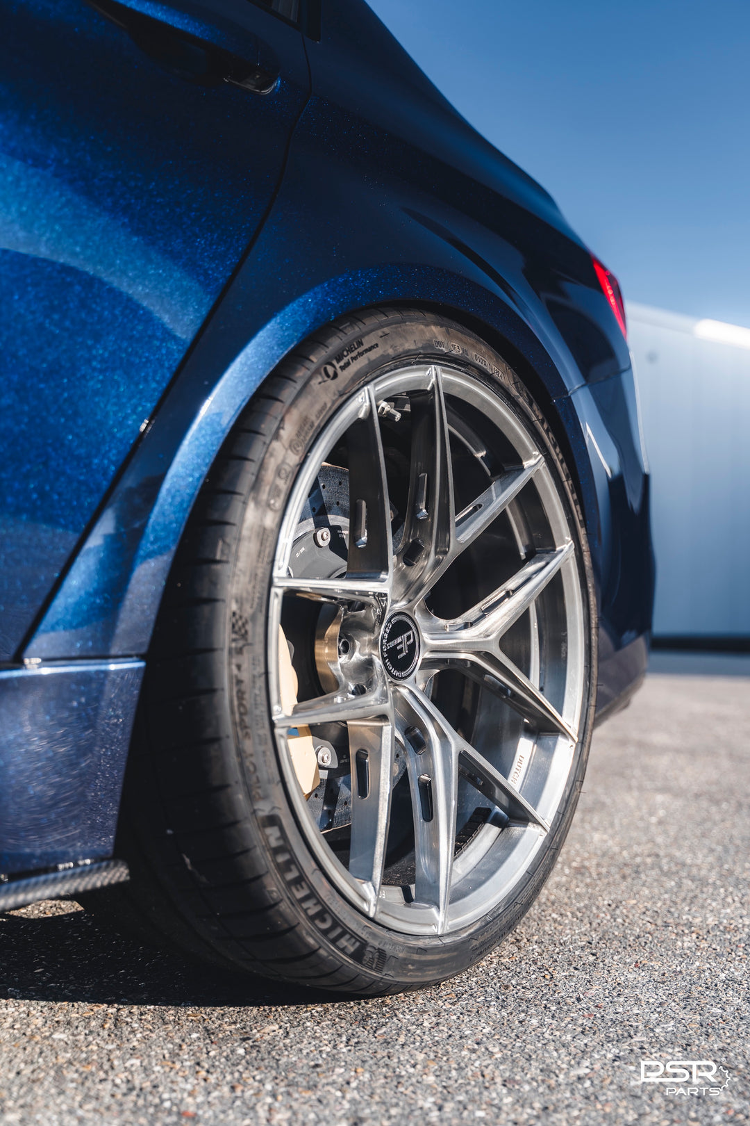 DCE Parts - Dutch Forged - DF-R1 - 1-Piece Full Forged Wheels - Brushed Gunmetal