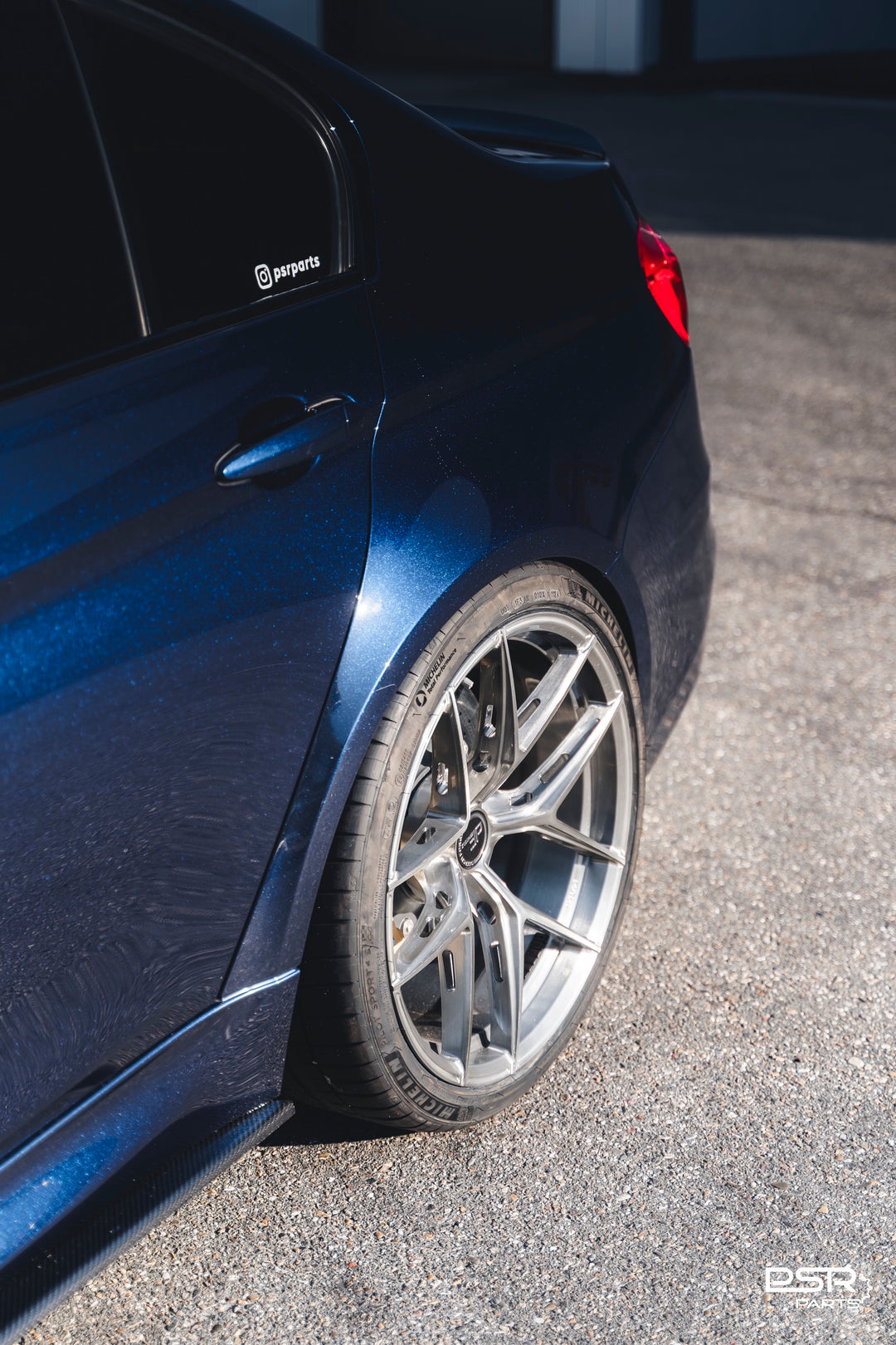 DCE Parts - Dutch Forged - DF-R1 - 1-Piece Full Forged Wheels - Brushed Gunmetal