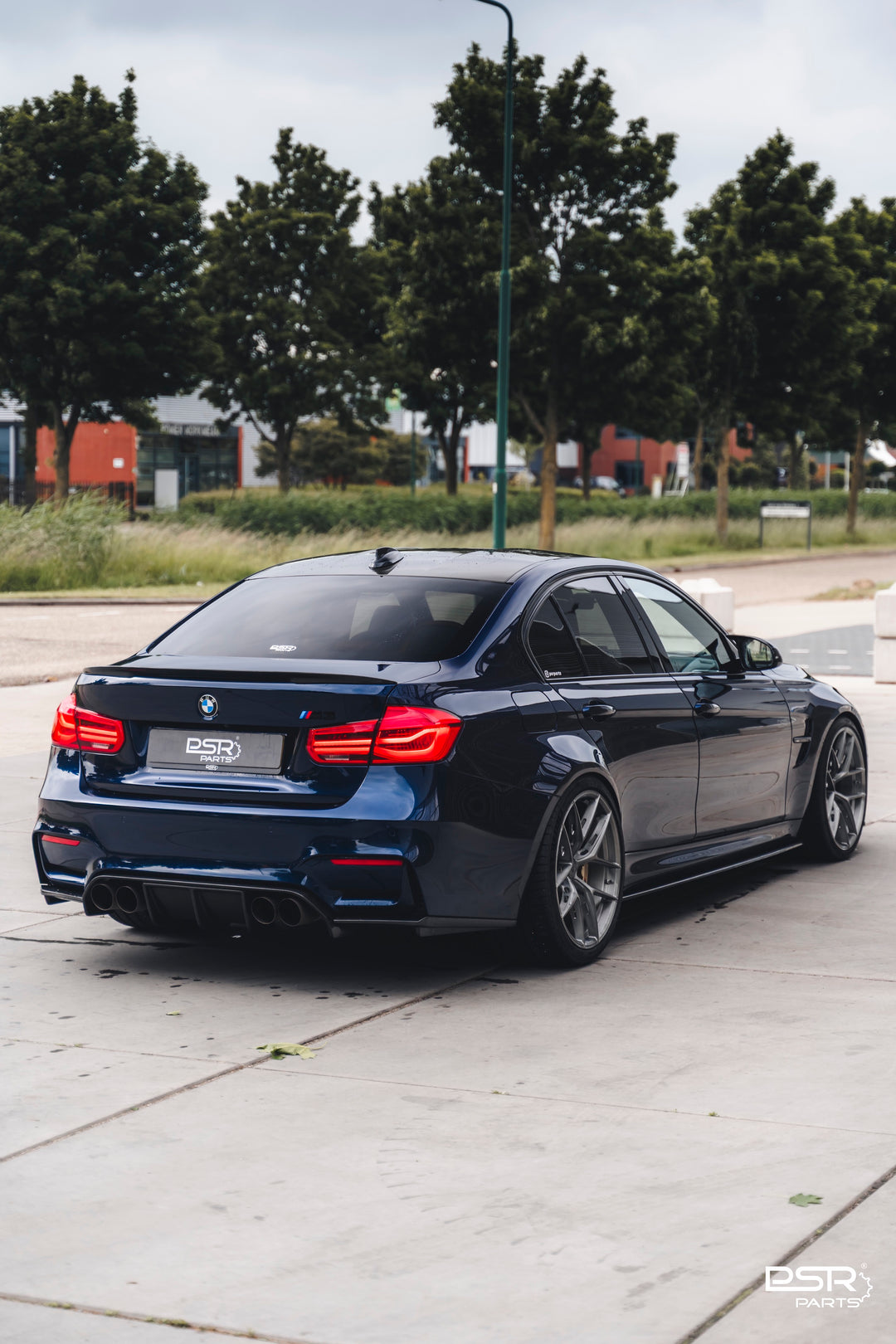 DCE Parts - Dutch Forged - DF-R1 - 1-Piece Full Forged Wheels - Brushed Gunmetal