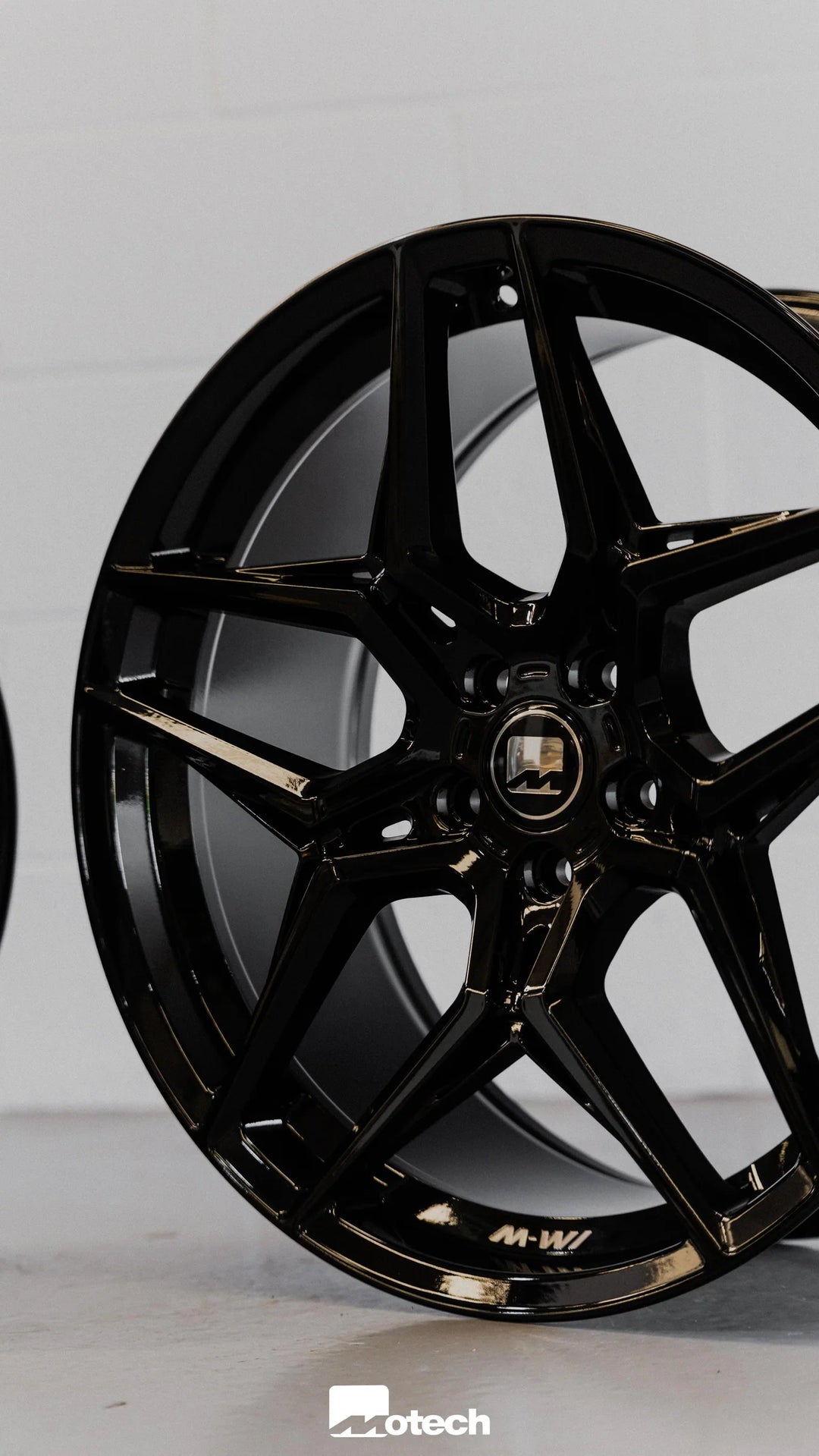 Motech Performance Wheels - BMW 3 SERIES G20/G21 M-W1 20" GLOSS BLACK MOTECH WHEEL