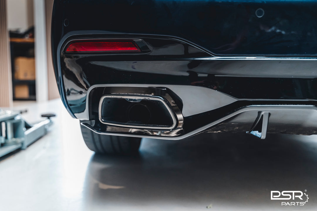 Gloss Black Rear M-Performance Look Diffuser for BMW G30 - M550i / 540i Performance Style with Larger Outlets