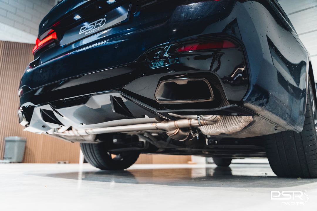 Gloss Black Rear M-Performance Look Diffuser for BMW G30 - M550i / 540i Performance Style with Larger Outlets