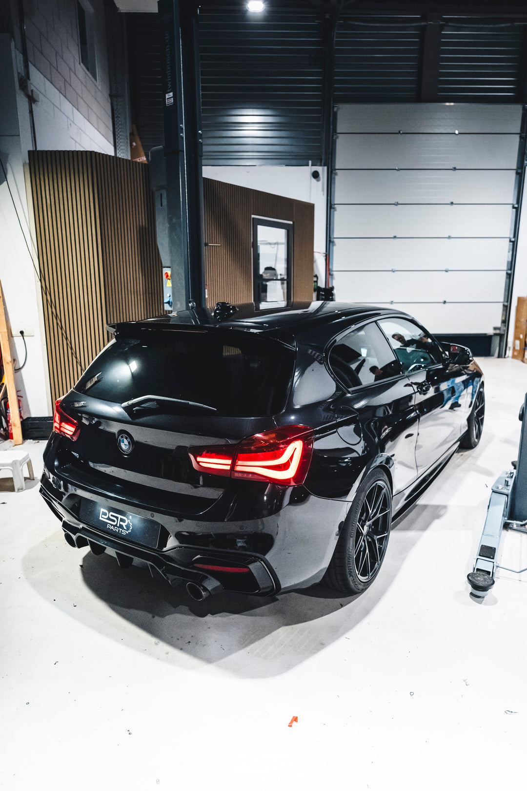 Gloss Black Rear Diffuser for BMW F20 F21 118i 120i 125i M140i Diffuser LCI