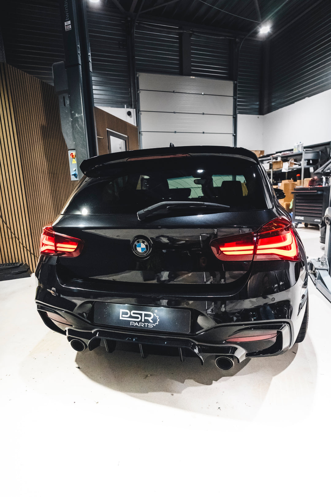 Gloss Black Rear Diffuser for BMW F20 F21 118i 120i 125i M140i Diffuser LCI