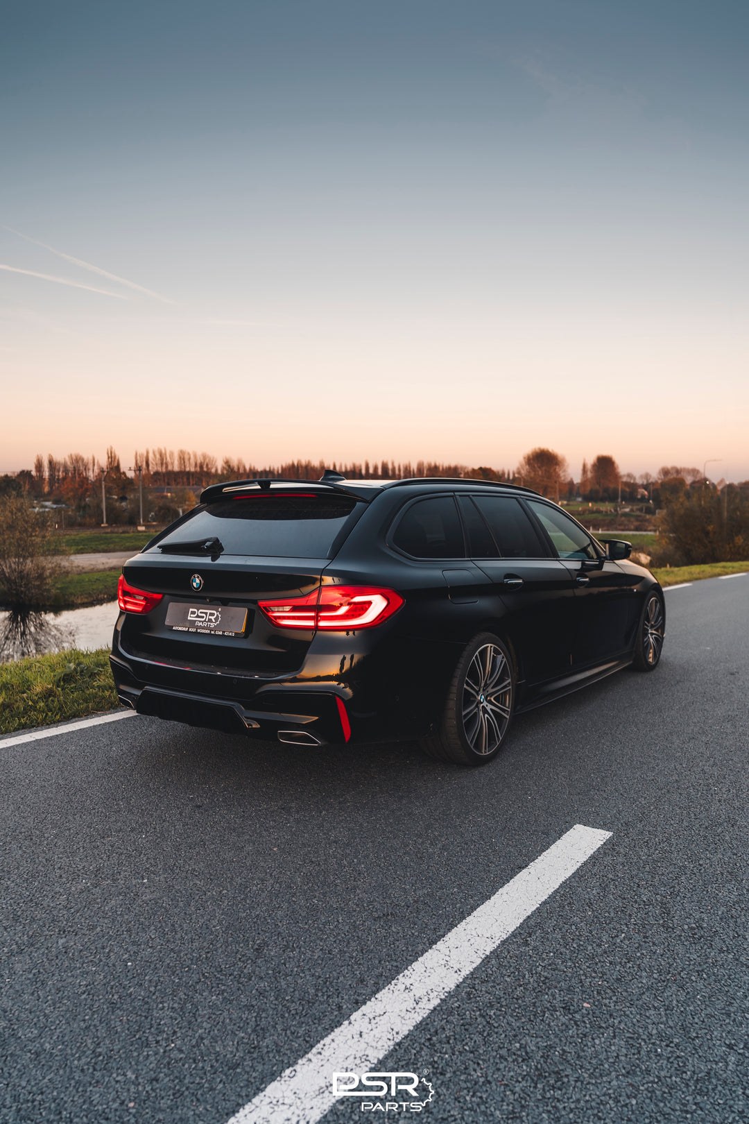 Gloss Black Rear M5 Look Diffuser for BMW G30 G31 5 series Performance Style with Larger Outlets