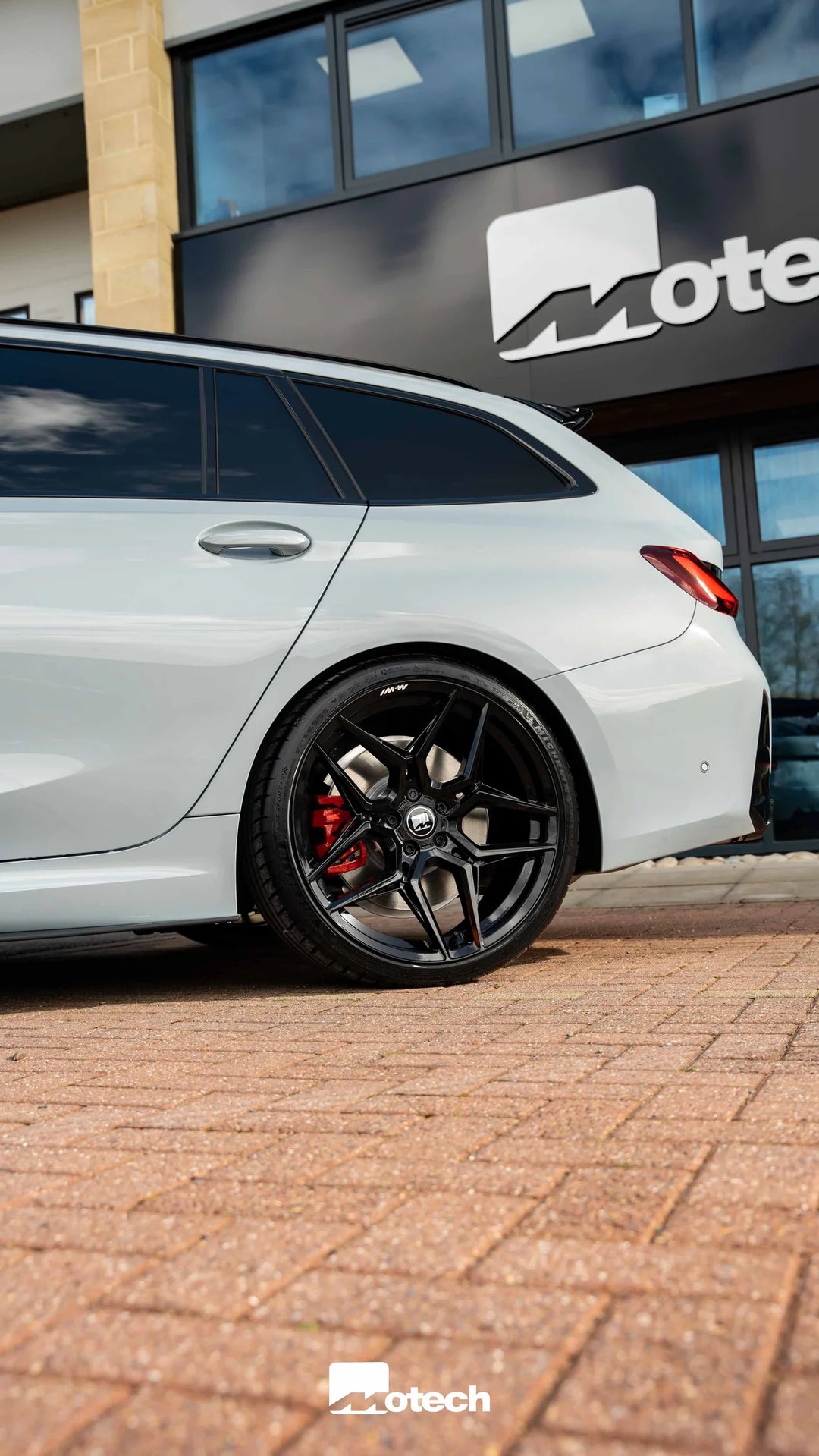 Motech Performance Wheels - BMW 3 SERIES G20/G21 M-W1 20" GLOSS BLACK MOTECH WHEEL