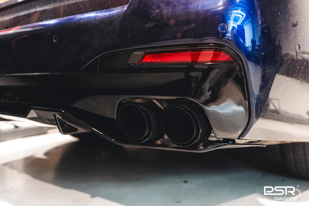 Gloss Black Rear M-Performance Look Diffuser for BMW G30 - M550i / 540i Performance Style with Larger Outlets