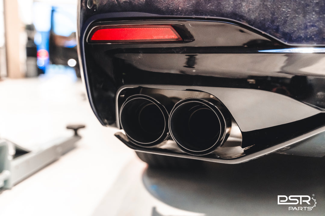 Gloss Black Rear M-Performance Look Diffuser for BMW G30 - M550i / 540i Performance Style with Larger Outlets