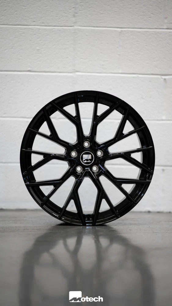 Motech Performance Wheels - M5 F90 M-W3 20" GLOSS BLACK MOTECH WHEEL
