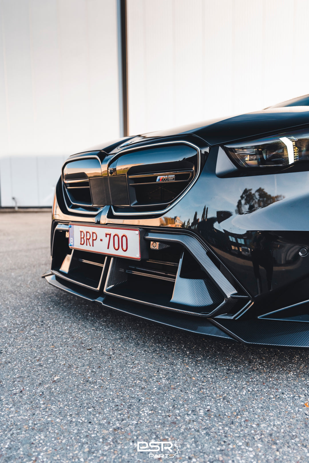 SOOQOO - BMW M5 G90 G99 Prepreg Carbon Fiber Front Bumper Center Trim