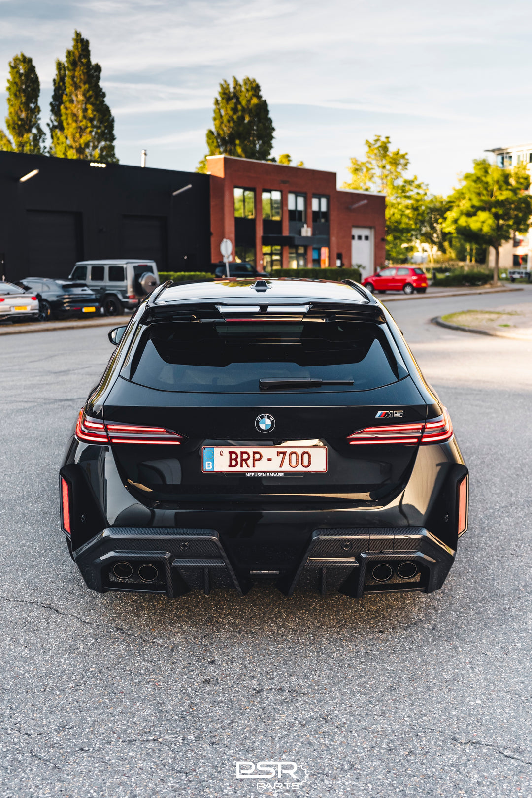 SOOQOO - BMW M5 Touring G99 SQ Style Prepreg Carbon Fiber Roof Spoiler