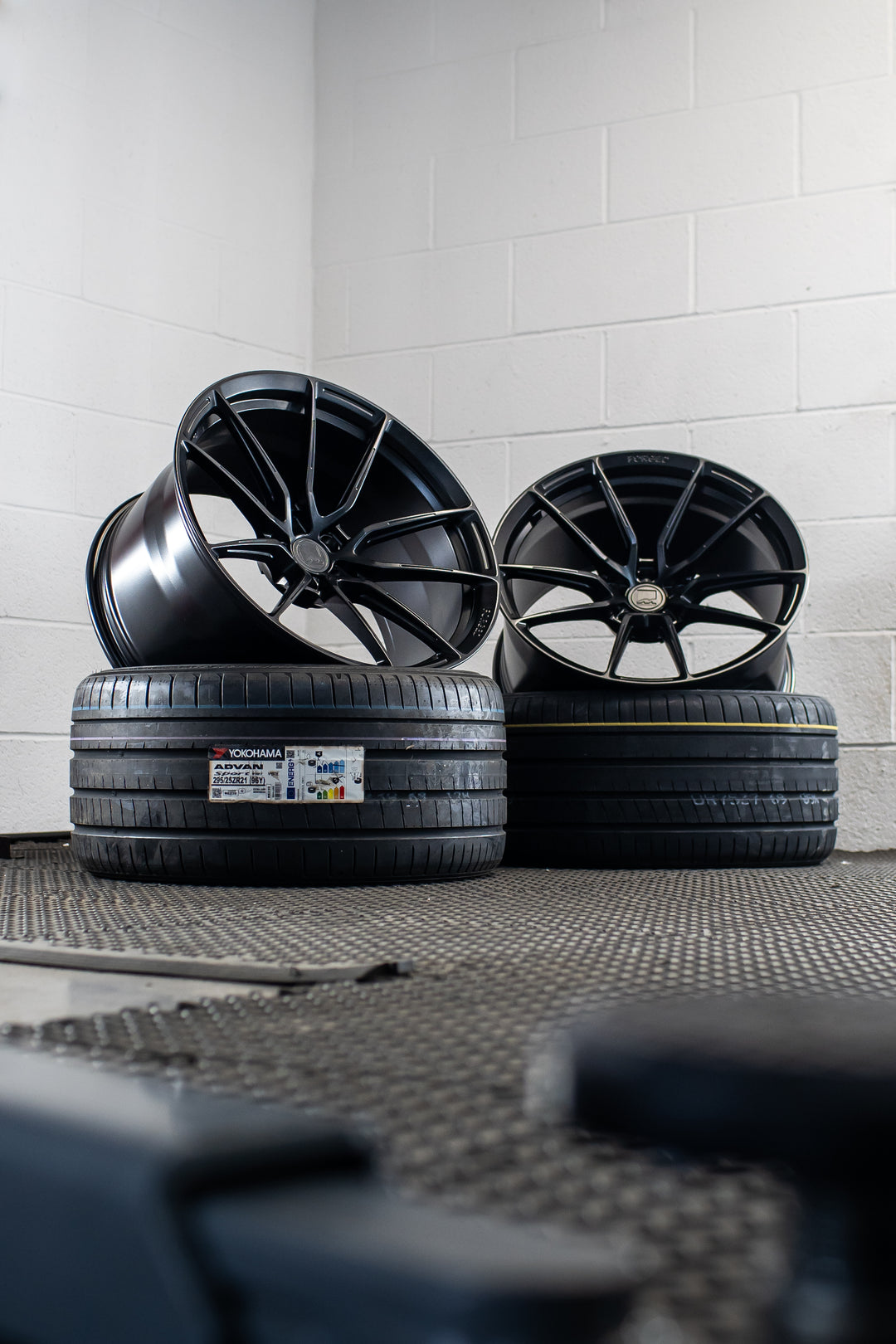 Motech Performance Wheels - BMW M4 G82 G83 M-W4 SATIN BLACK FORGED WHEELS
