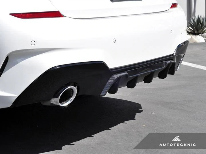 AutoTecknic Dry Carbon Fiber Extended Fin Competition Rear Diffuser voor BMW 3 Serie (2018+, G20)