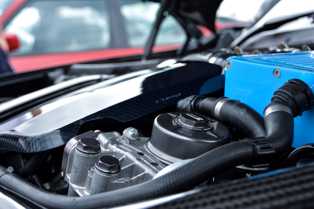 MMR  OIL FILTER HOUSING - BLACK
